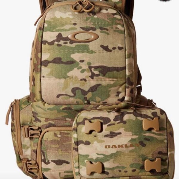 MOCHILA OAKLEY CHAMBER RANGE MULTICAN